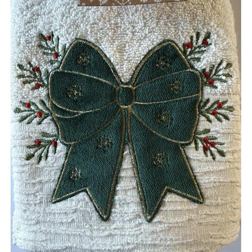 Arctic Holiday Christmas Hand Towels Velvet Green Bow Mistletoe 2 Pc Embroidered